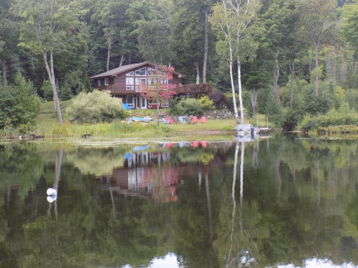 House across the lake, house sits